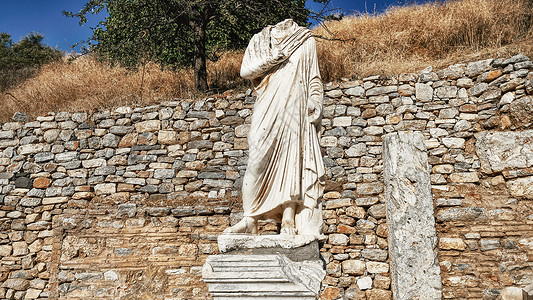 古希腊雕像土耳其以弗所古罗马古建筑群背景