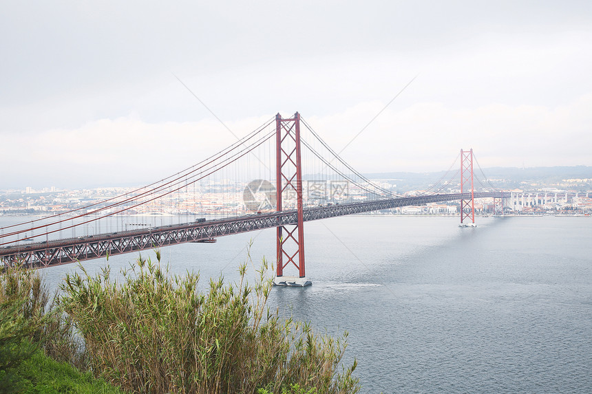 葡萄牙四月二十五号大桥图片
