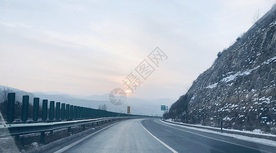 回家的路配图回家的路背景