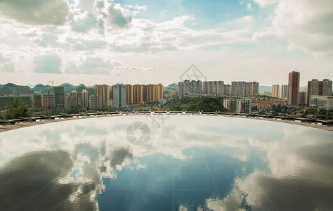 贵州网红打卡地贵州贵阳泉湖公园天空之境背景