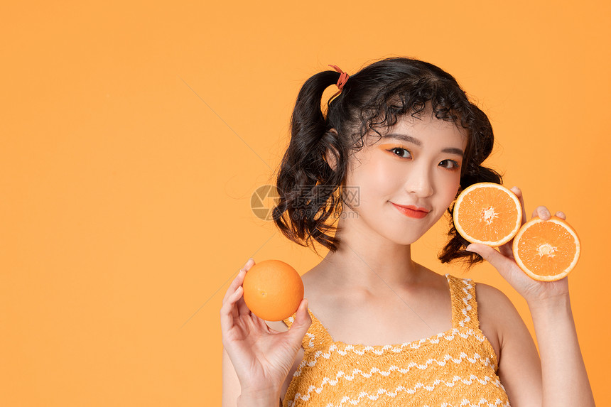 橙子女孩图片