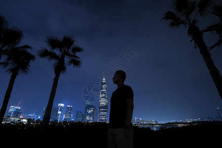 夜景深圳春笋华润中心大厦背景图片