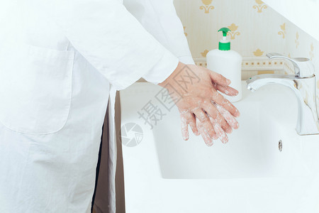 alfama（阿法玛）地区七步洗手法（3）掌心相对双手指沿指缝相互揉搓背景