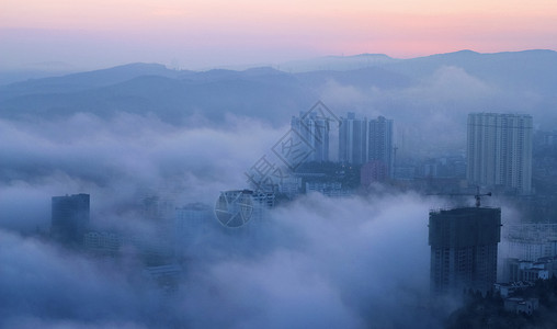 云海雾景云上楼房背景