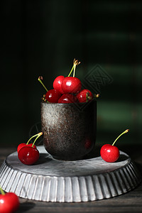 鲜美可口的红樱桃背景图片