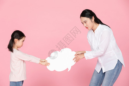 母亲节框母女争夺云朵白板背景