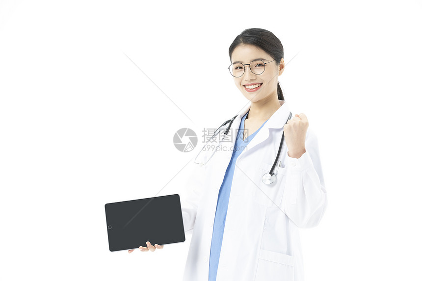 女性医生拿着平板电脑加油手势图片