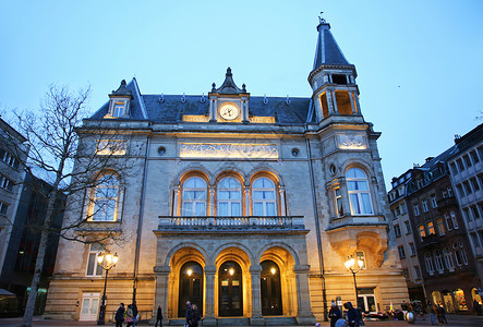 环形的卢森堡环形市政厅背景