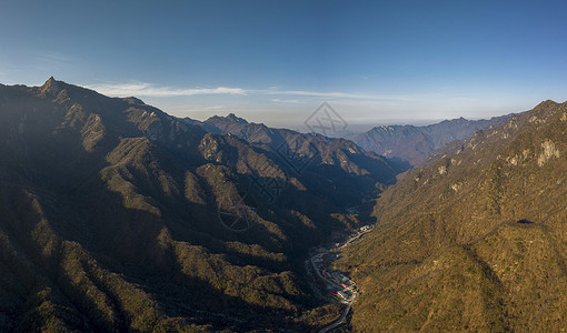 秦岭航拍秦岭南北分界线峪口背景