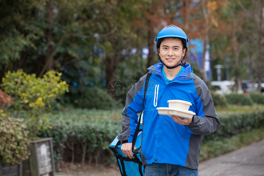 户外外卖小哥送餐图片