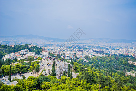 希腊卫城俯瞰雅典城背景图片