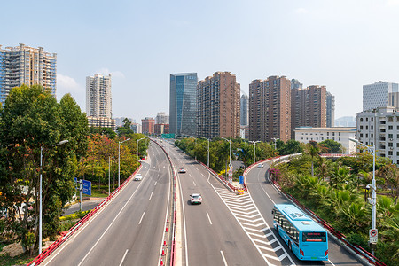 厦门仙岳路与海沧大桥交汇处高清图片