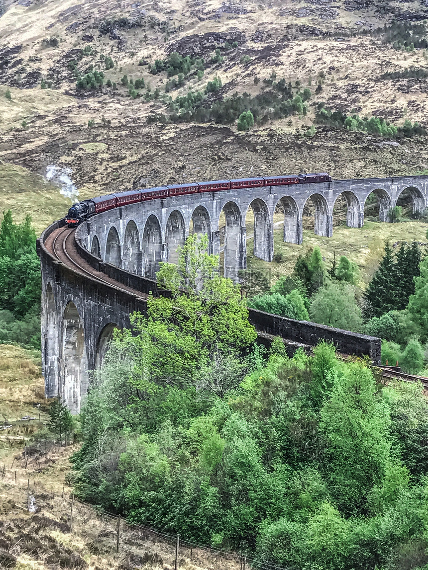 英国苏格兰葛芬兰火车道图片
