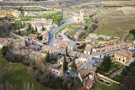 西班牙塞戈维亚古城的村庄图片
