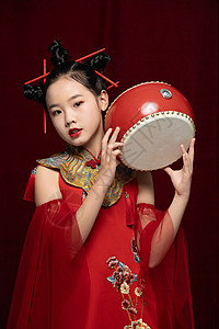 中国风潮流儿童拿着扁鼓背景