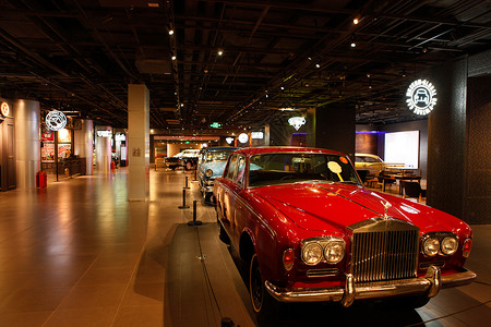 汽车博物馆劳斯莱斯古典汽车背景