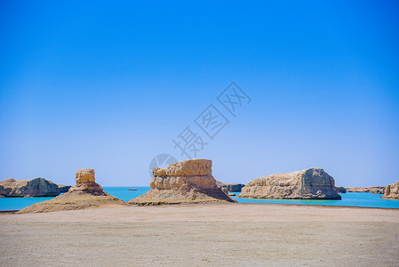 青海地貌青海水上雅丹地貌背景