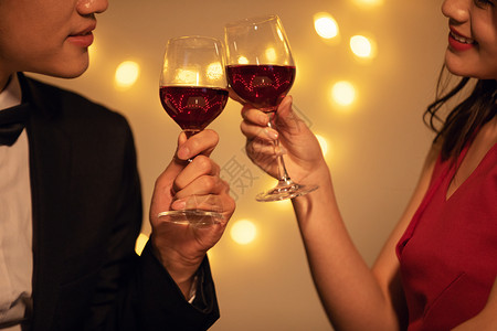 一个人的晚餐情人节情侣烛光晚餐喝红酒背景