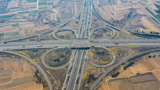 城市交通高速公路枢纽立交桥高清图片