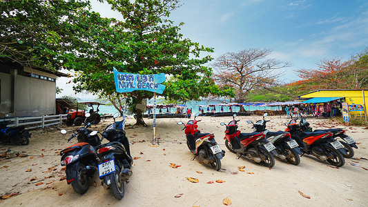 租泰国芭堤雅阁兰岛海滩旅行摩托车背景