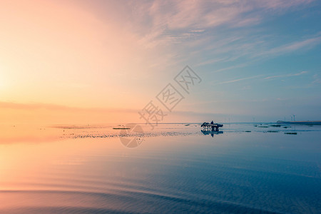 海水滩涂启东日出滩涂唯美倒影背景