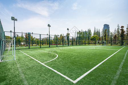 林克图斯奥林奇克公园内的足球场背景