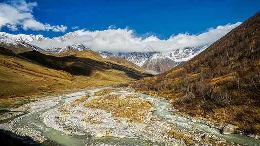 旅游胜地高加索山脉徒步天堂自然风光高清图片