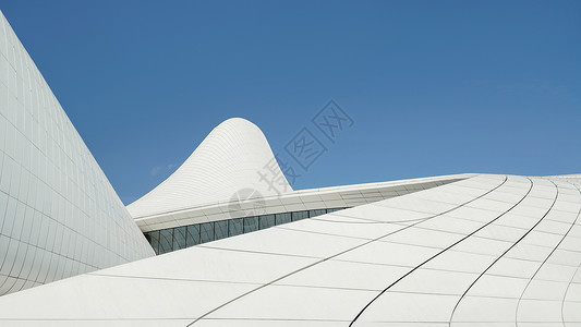 阿塞拜疆首都巴库地标超现代建筑阿利耶夫文化中心背景