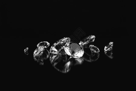 一堆钻石钻石背景