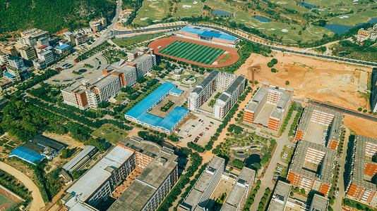 建设中的大学桂林航天学院山脚的大学校园工地背景