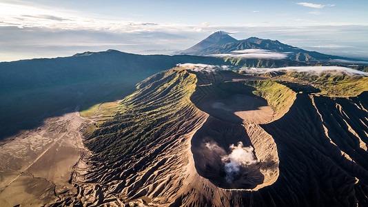 布泽尔印尼布莫尔火山背景