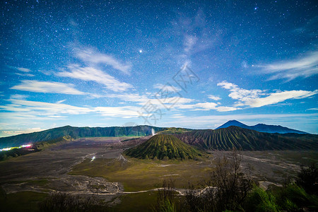 印尼布莫尔火山星空夜景背景