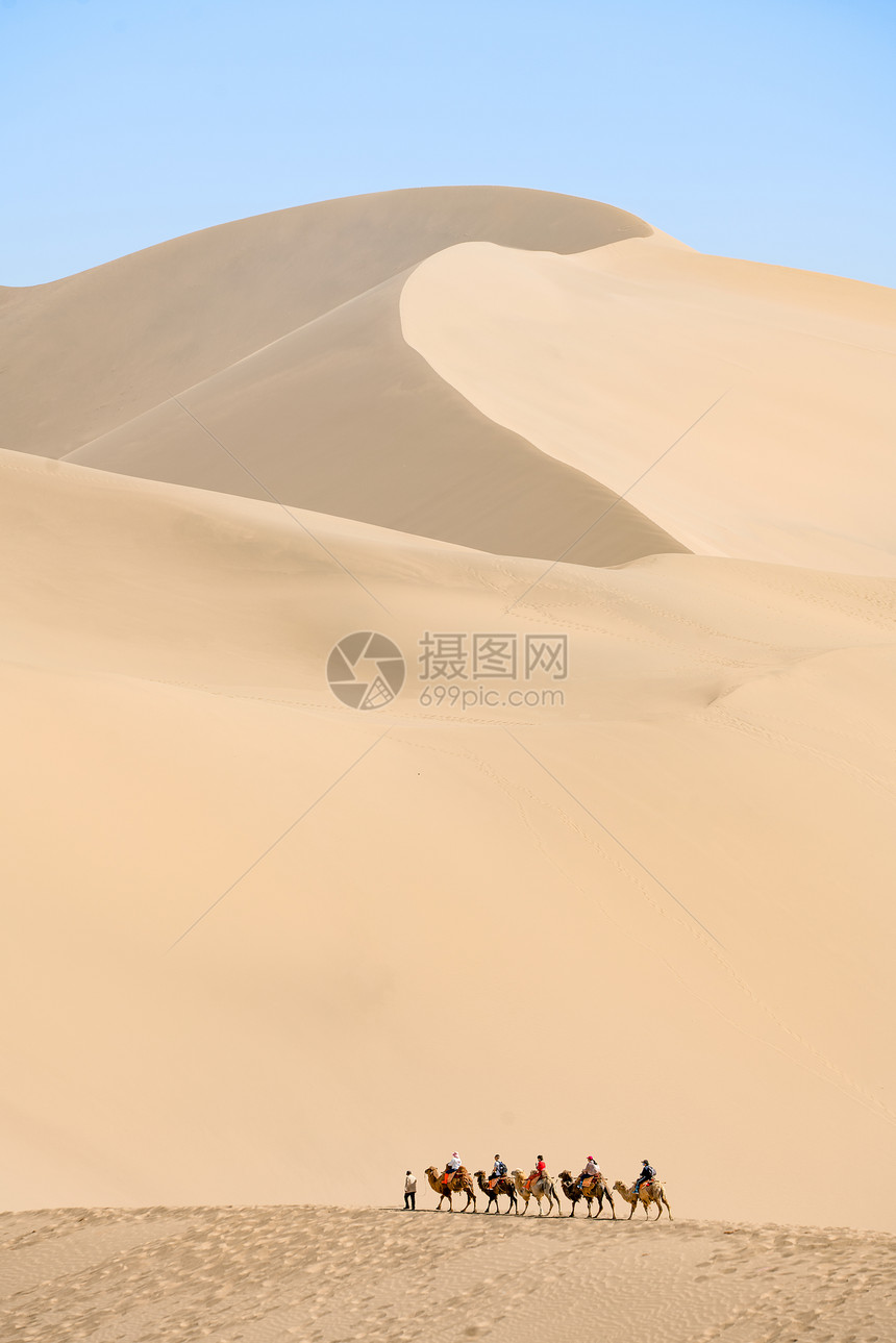 甘肃鸣沙山月牙泉景区沙漠手机壁纸图片