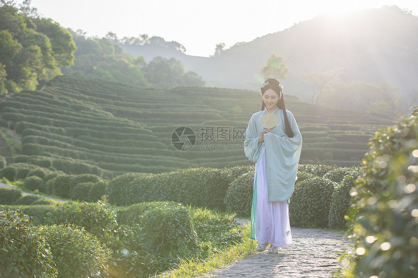 汉服古装采茶美女图片