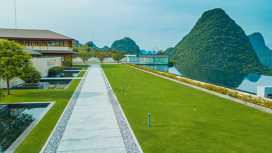 航拍山顶的酒店民宿旅游业桂林旅游航拍高清图片