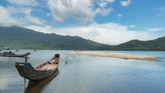 越南中部越南岘港海滨渔船背景
