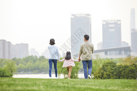 一家人户外郊游背景背景图片