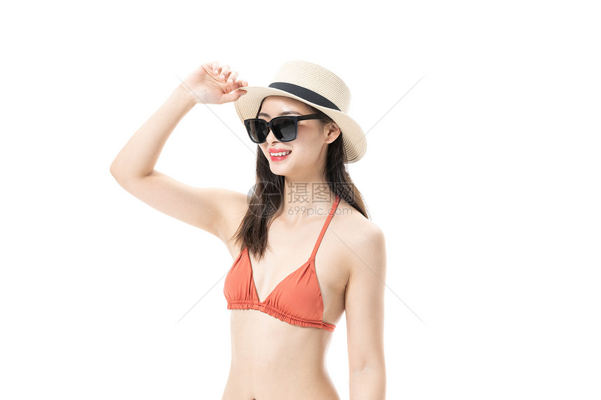 夏日青年女性泳装墨镜帽子图片