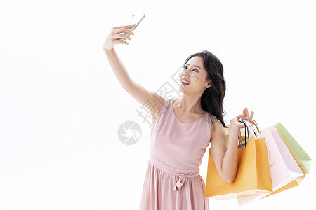 女性逛街购物自拍背景