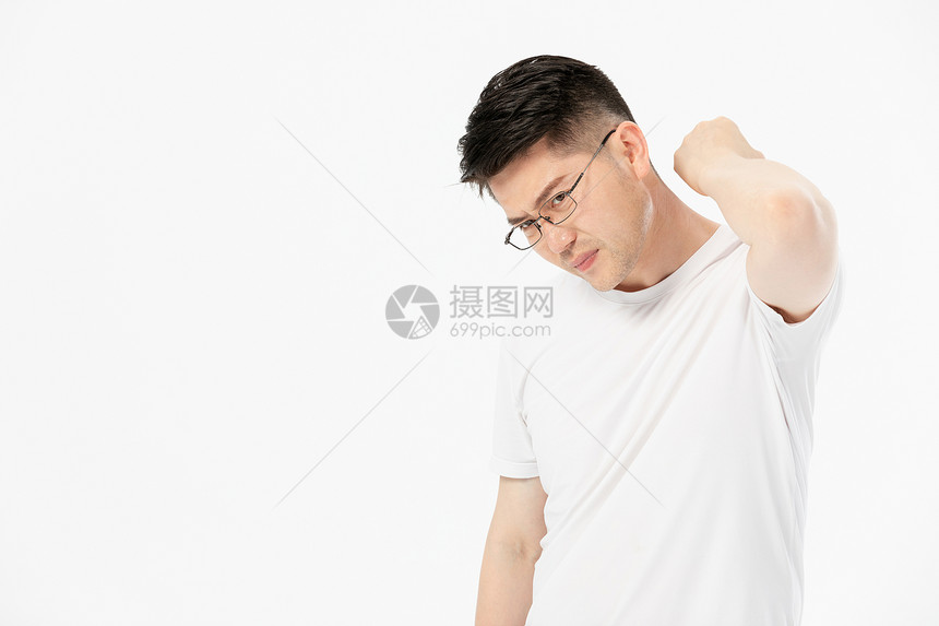 男性肩周炎疼痛图片