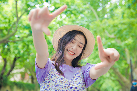 青春活力少女写真背景图片