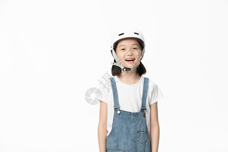 戴头盔小女孩大笑形象背景图片