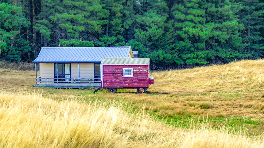 新西兰田园木屋风光图片