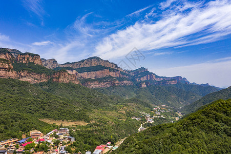 航拍河北嶂石岩国家风景名胜区背景图片