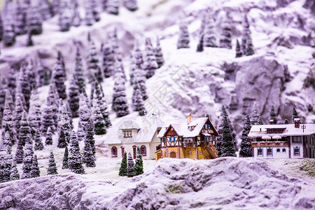 常青树雪中小屋模型背景