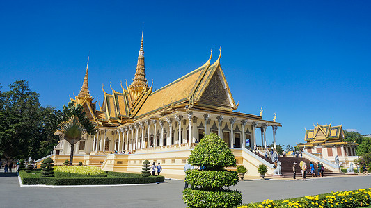 柬埔寨金边大皇宫的宫殿背景图片