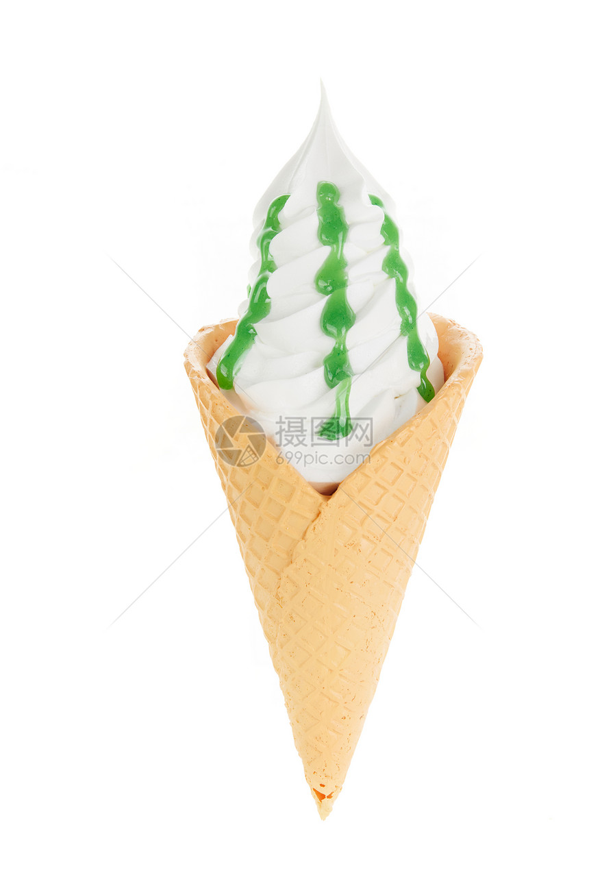 夏日抹茶味冰淇淋甜筒图片