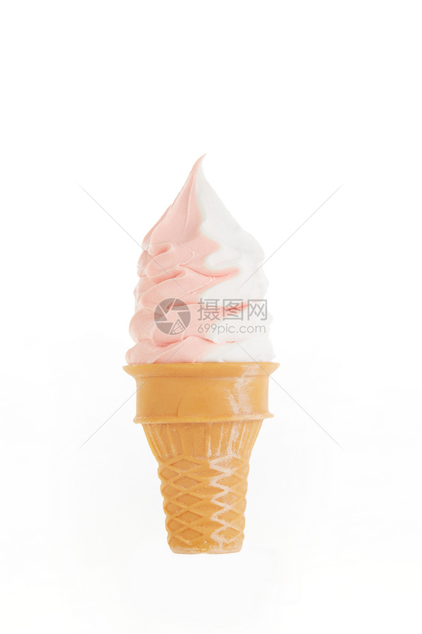 草莓奶油双色冰淇淋甜筒图片