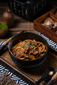 牛肉饭日式料理烧味饭高清图片