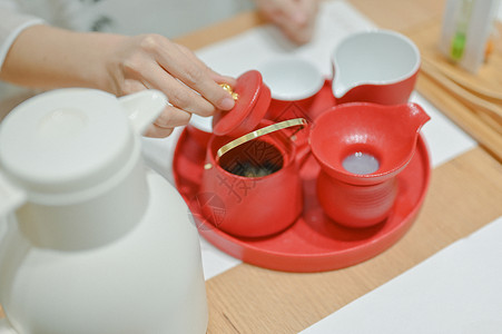 茶艺师泡茶图片